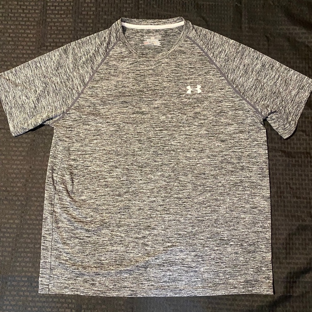 Under Armour Loose Heart Gear Shirt
